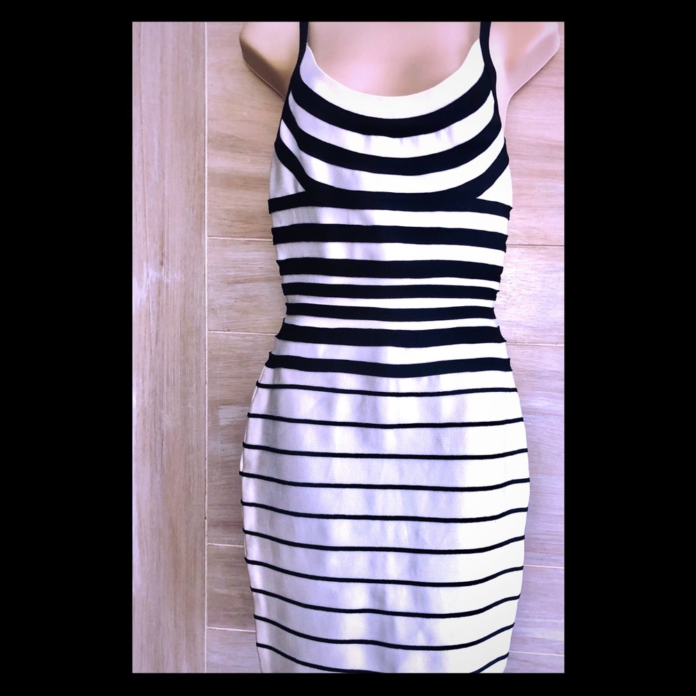 Amazing Herve Léger NW dress